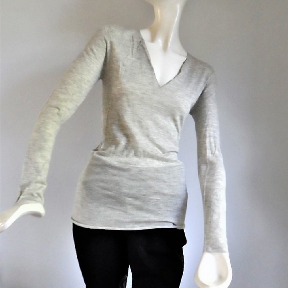 100%CASHMERE  SWEATER  NWT